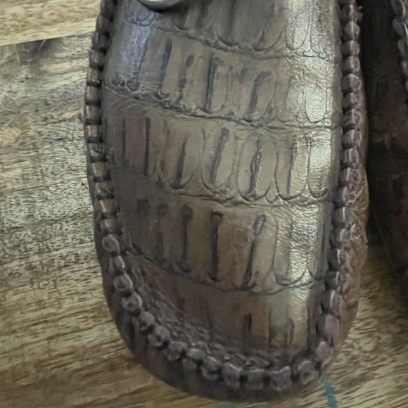 WORN MAYBE TWICE…CROCODILE LIGHT BROWN STEVEN LOAFERS…OLD STEVE MADDEN (VINTAGE) - Picture 9 of 11